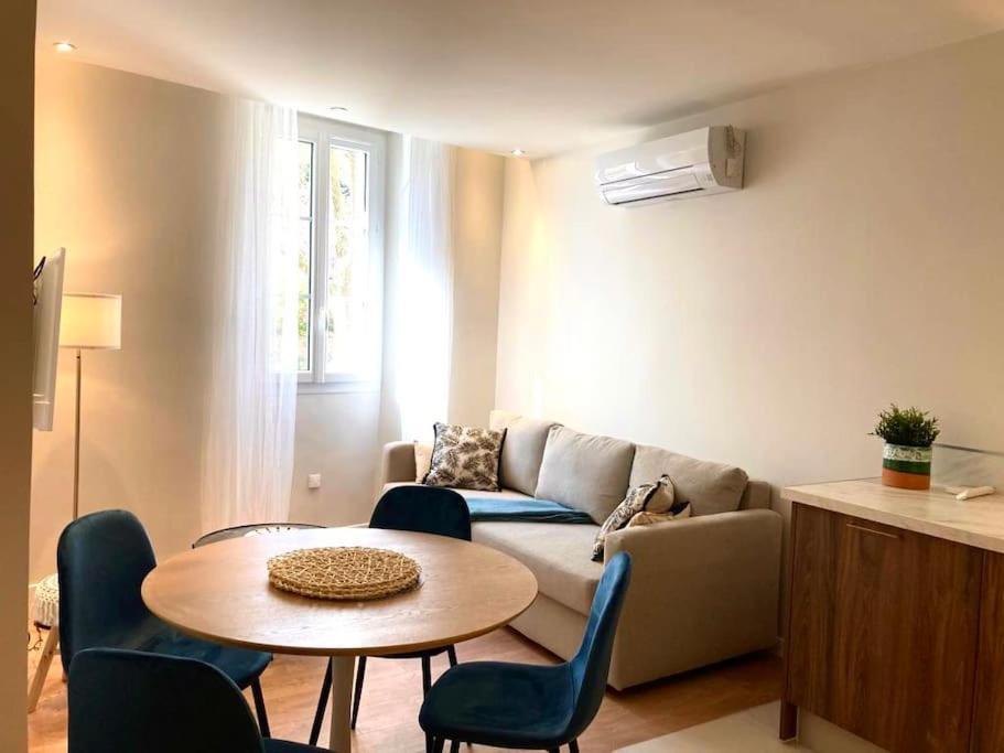 Le Palm Appartement Elegant & Design En Bord Riviere Collobrieres Luaran gambar